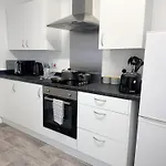 Apartment Millbrook Blues 2br Entire